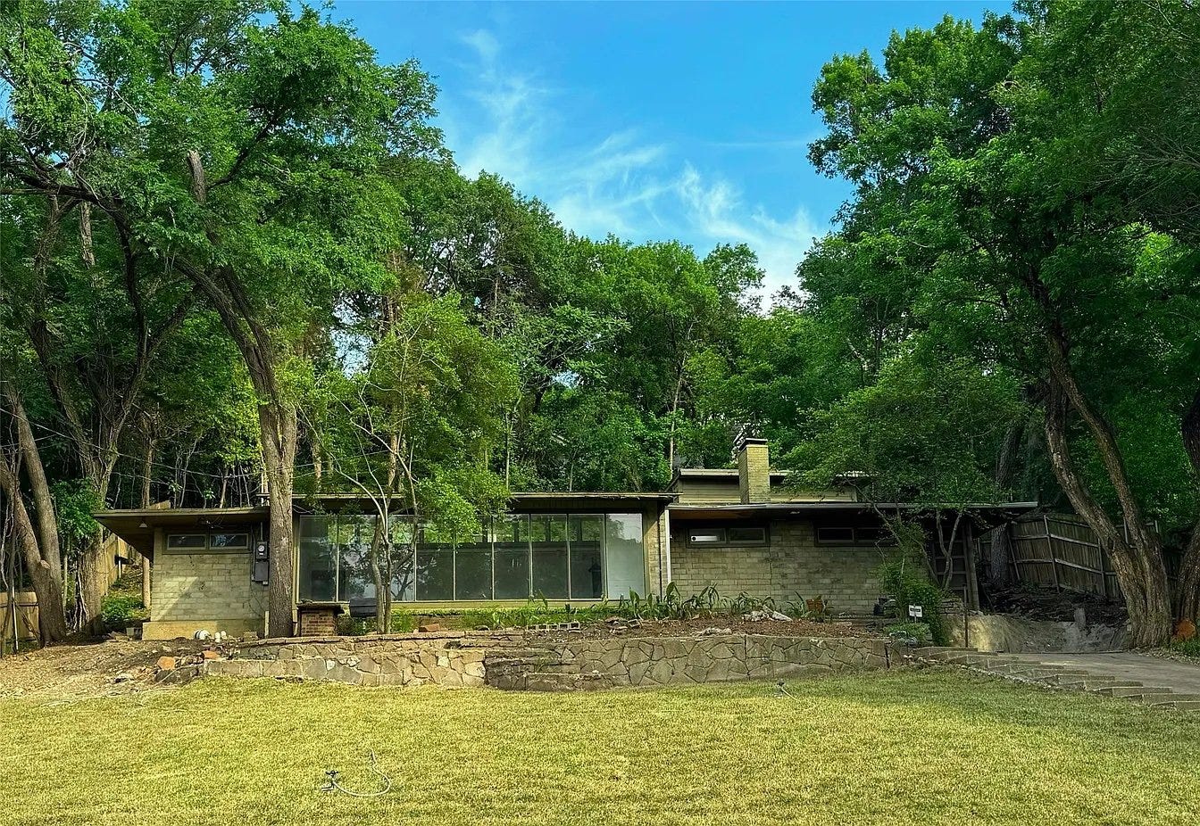 Mid-Century Modern in Dallas - $799,000 Mid-Century Modern in Dallas - $799,000