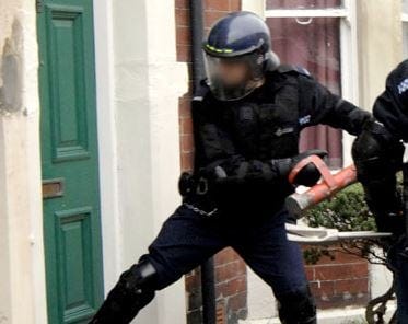 Property118 | Tenant has died - Police kick the door in! - Property118