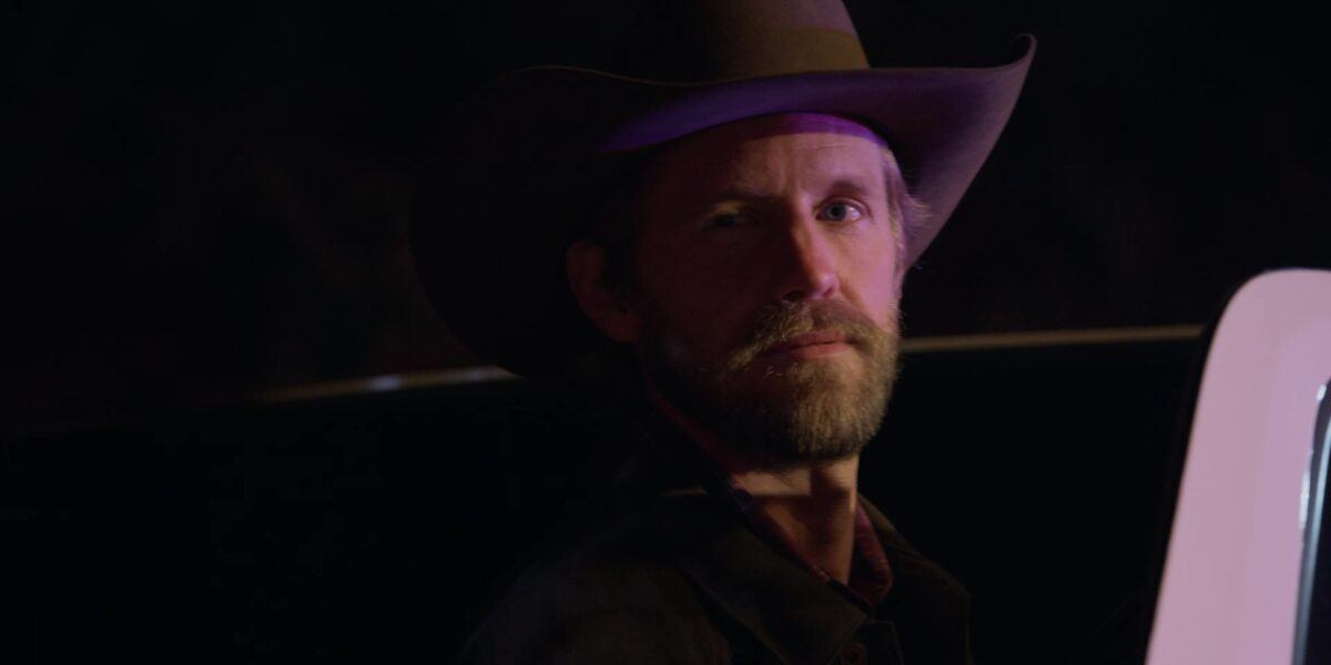 Walker Hoyt with Jared Padalecki talking tough love Walker Hoyt with Jared Padalecki talking tough love