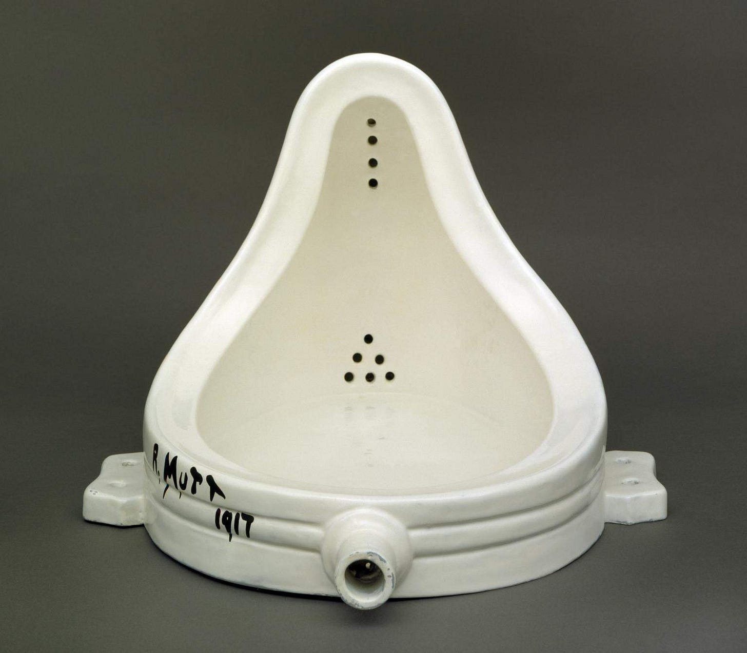 A porcelain men's urinal by Duschamp