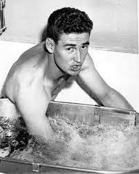 Ted Williams injured, hopes to be ready for Series - The Boston Globe