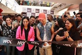 Hrithik Roshan unveils his fitness brand HRX's first Mumbai store - APN News
