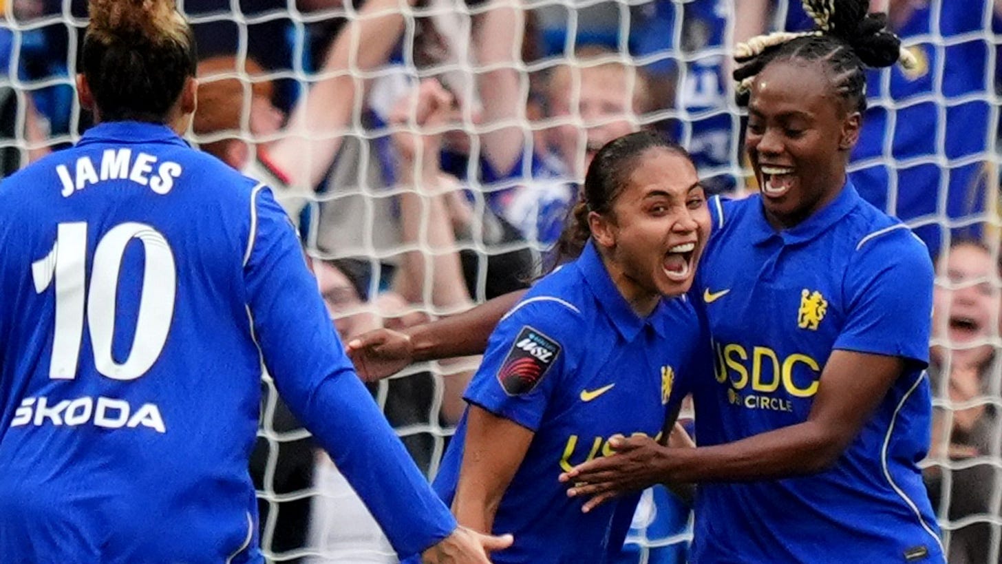 Chelsea 1-0 Arsenal: Alyssa Thompson's strike secures victory at Stamford  Bridge and ends Gunners' unbeaten run | Football News | Sky Sports