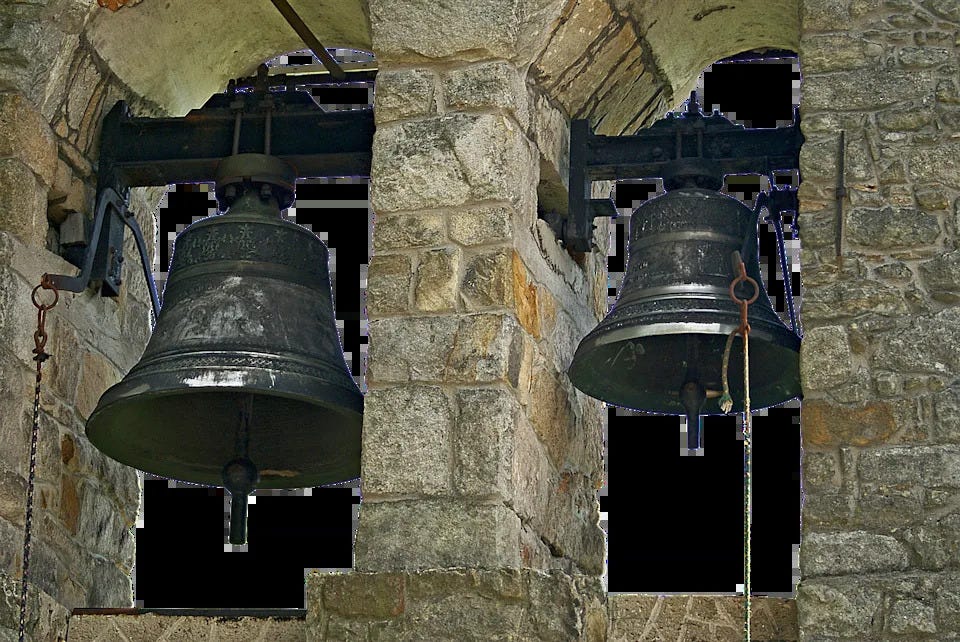 Don Leonardo's bells are & quot; outlaw & quot;