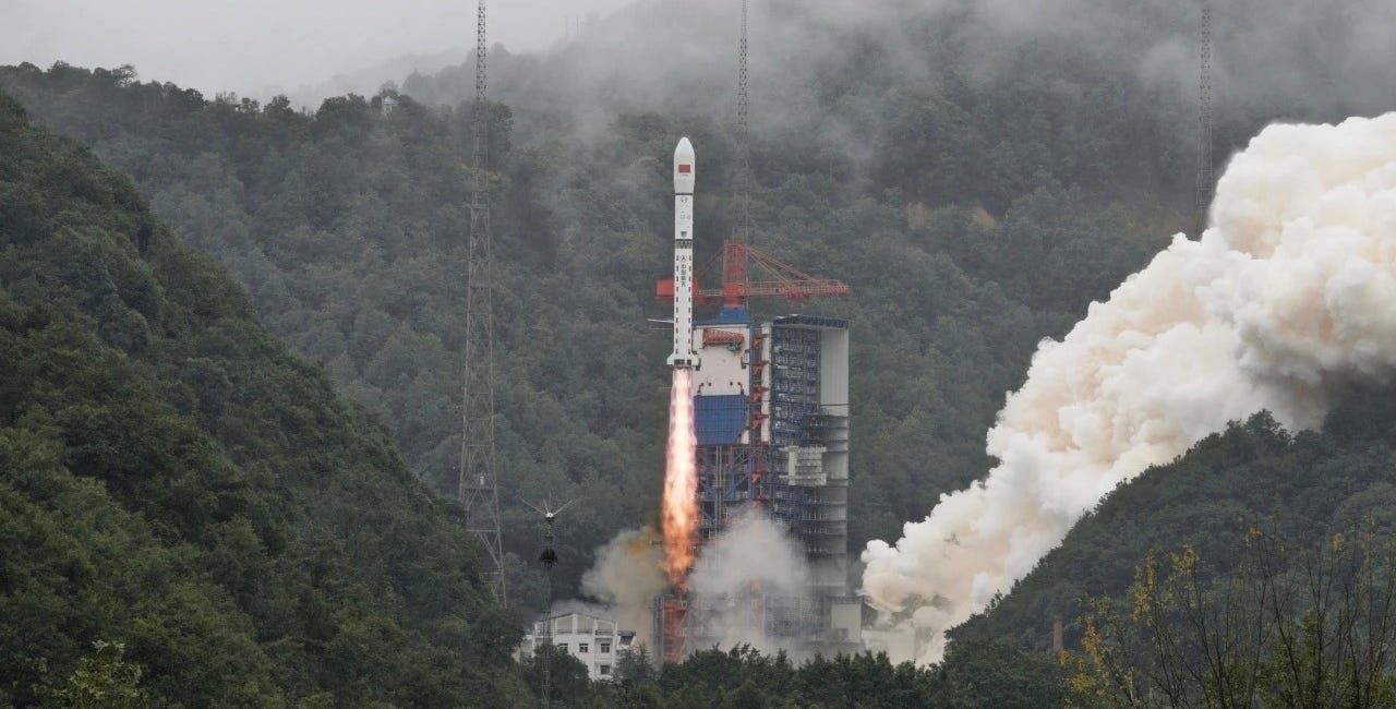 100th Long March 2D Launches Two New Test Spacecraft! [Long March 2D Y94]