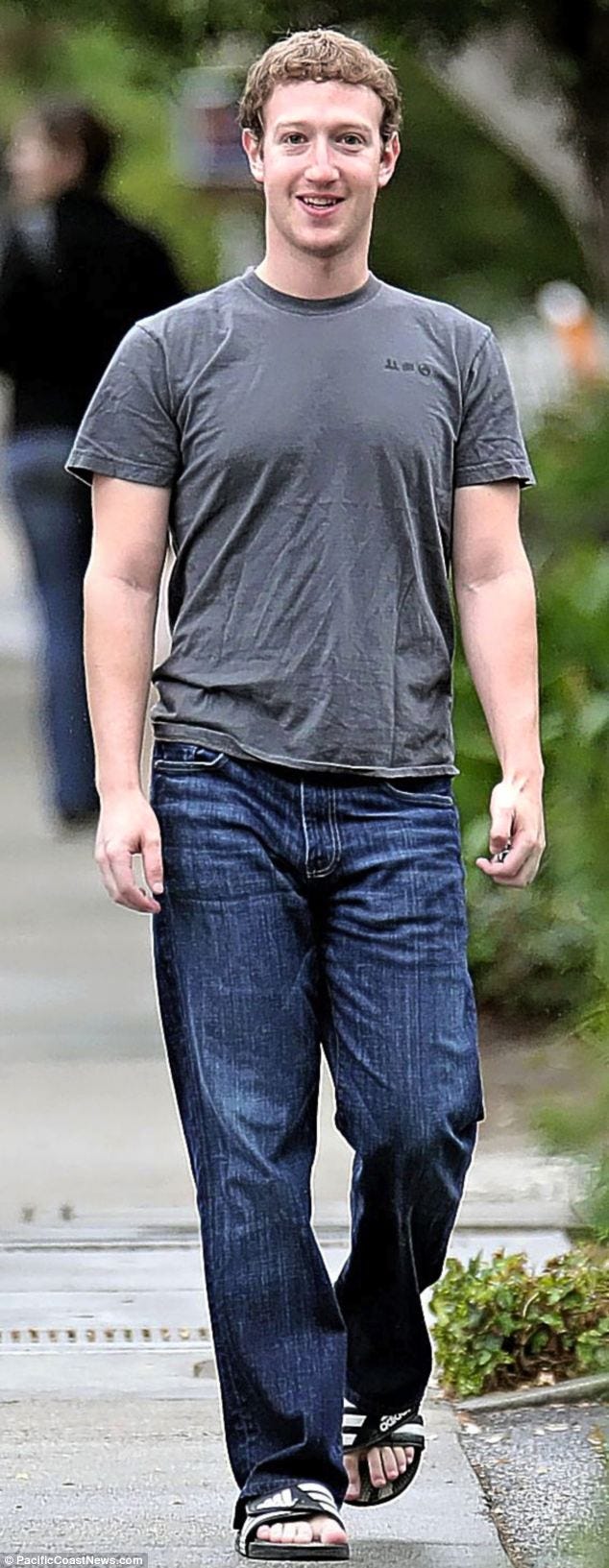 What would Mark Zuckerberg wear as a woman? : r/femalefashionadvice