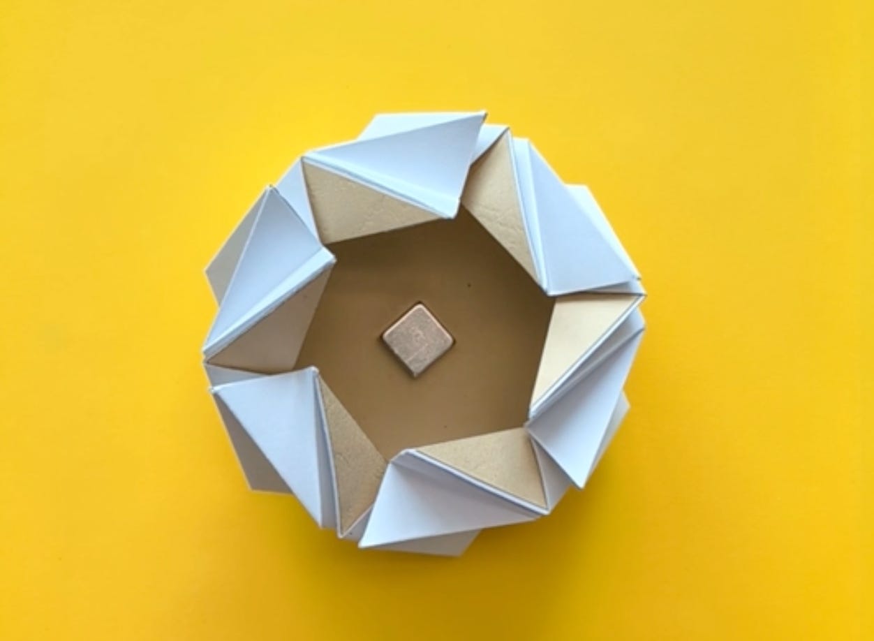 bloomlike origami pattern