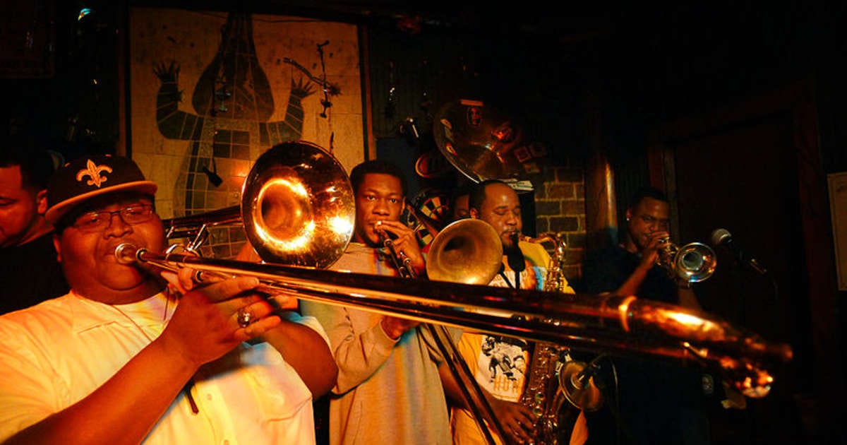 Le Bon Temps Roulé: A Bar in New Orleans, LA - Thrillist