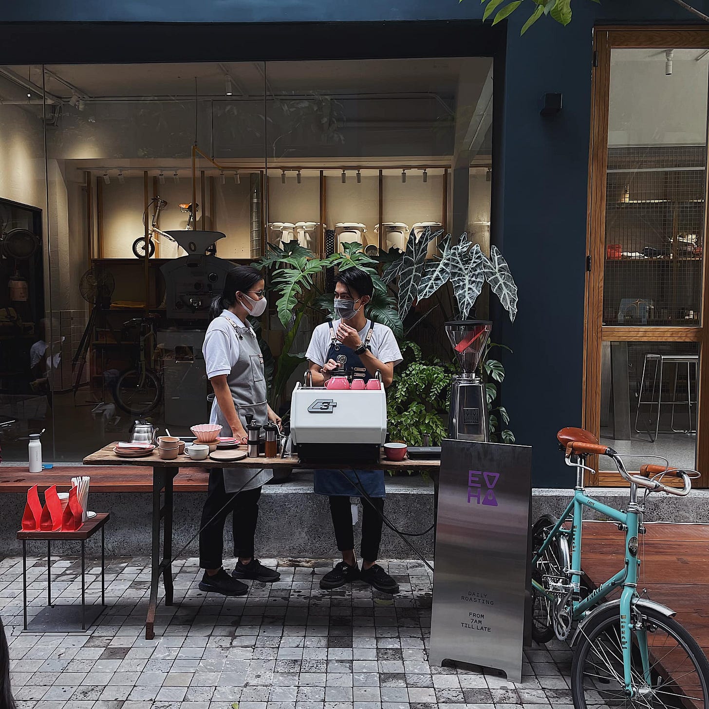 No photo description available.