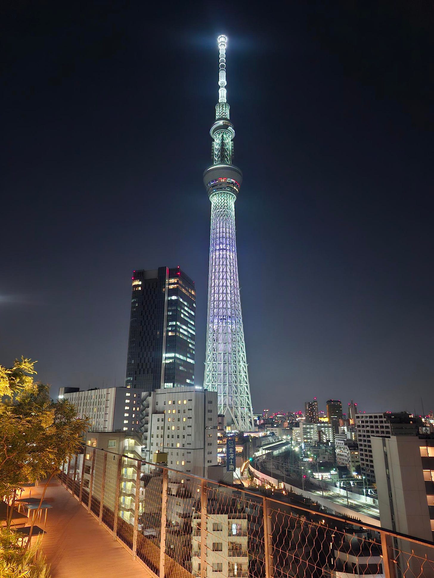 Tokyo Skytree, being magnificent at night
