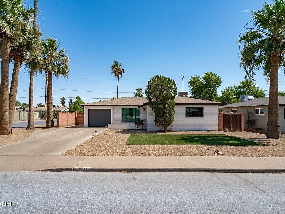 Central Phoenix Pool House property listing