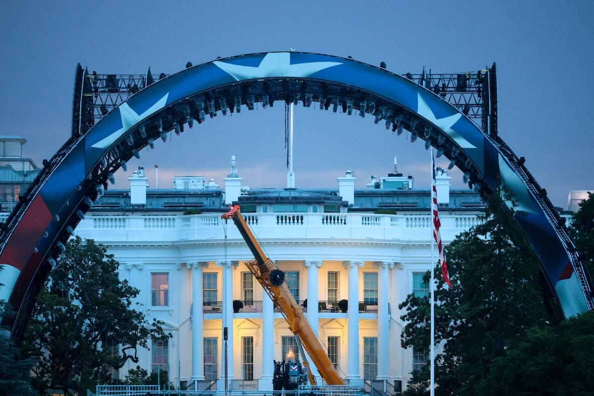 UFC cage at White House UFC cage at White House