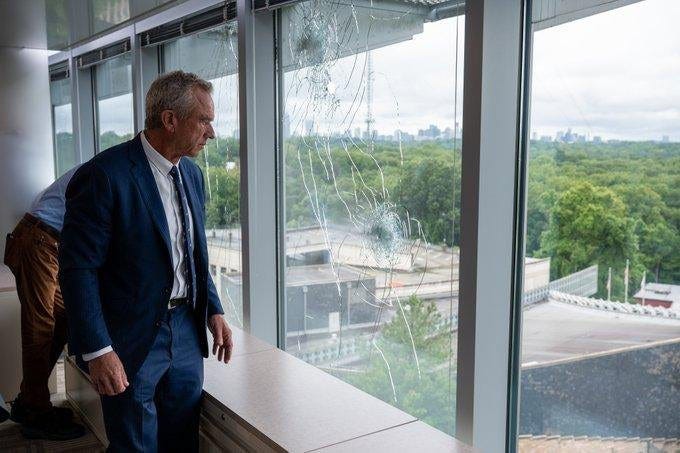 RFK Jr. tours CDC headquarters following deadly shooting RFK Jr. tours CDC headquarters following deadly shooting