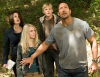 RACE TO WITCH MOUNTAIN Carla Gugino, AnnaSophia Robb, Alexander Ludwig & Dwayne Johnson