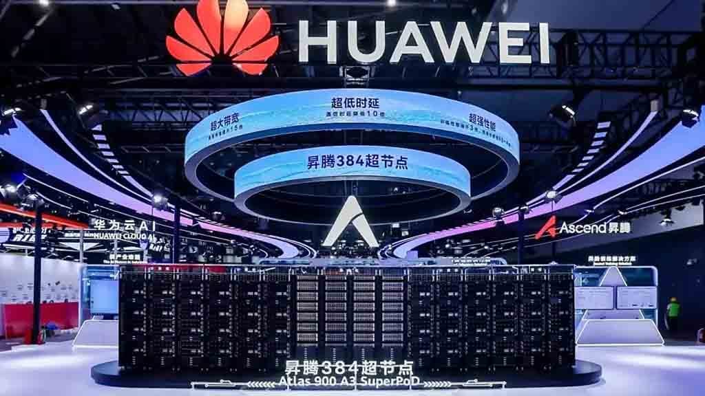 Huawei CloudMatrix 384 AI cluster