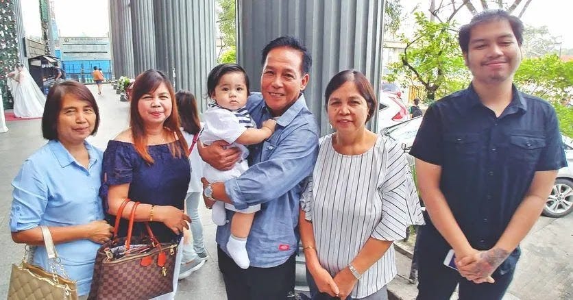 Family photo before the ceremony Family photo before the ceremony