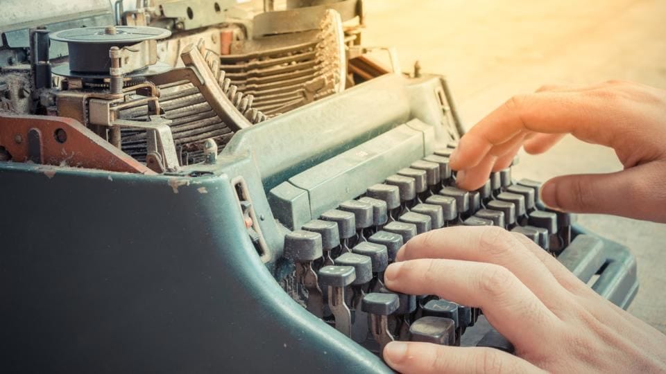 Typewriter vs computer era: How fast do you type? | World News