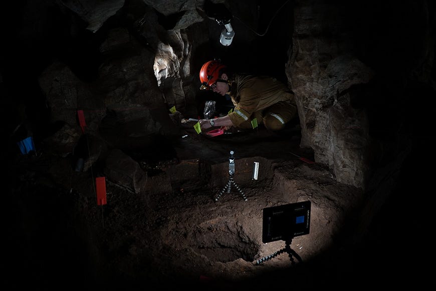 National Geographic Rising: Star Homo Naledi Excavation (Pic credit: Mathabela Tsikoane)