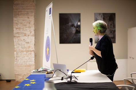 Nelle foto vengono mostrate le relatrici Luciana Favaro(Euclipa), Francesca Luise(Cuoca vegetariana), Gabriella Traviglia(DVRI)