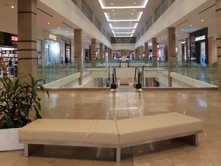 Coronavirus Fears Turn Malls Around the World Into Ghost Towns - Business  Insider