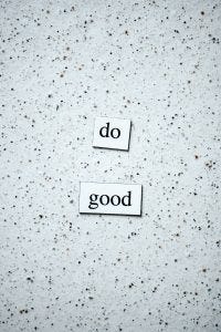 do good magnets on white marble with black speckles