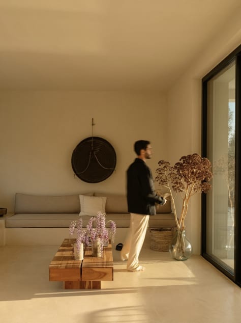 Six photographs by Matteo Milan of Casa Luce, a minimalist villa in the Apulian countryside.