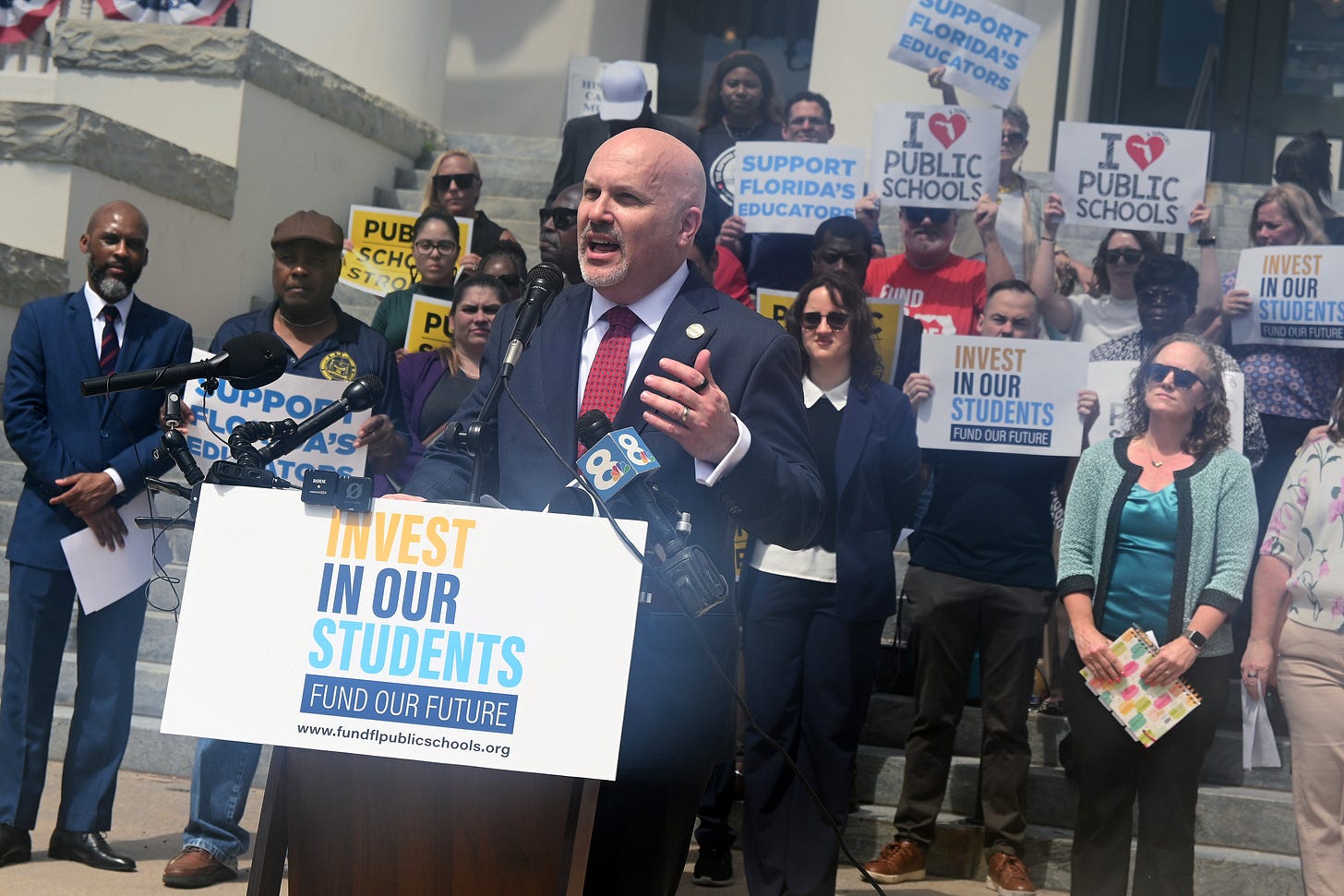 Florida Education Association files lawsuit against state over voucher  program | WFSU News