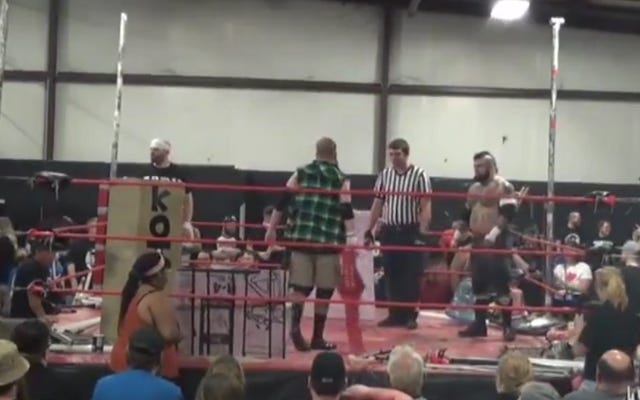 [Screenshot: Gage, Murdoch, SHLAK enter the flea market]