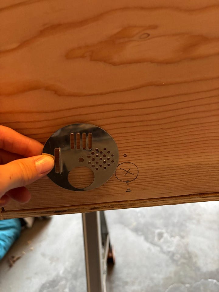 Bee Entrances, Roof overhang, Hardware