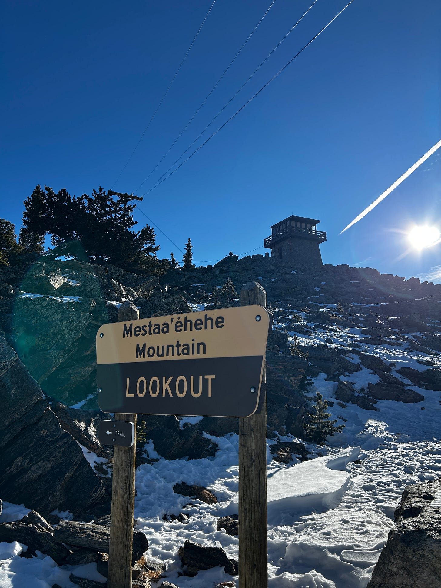 Views from Mestaa’éhehe Mountain Fire Lookout