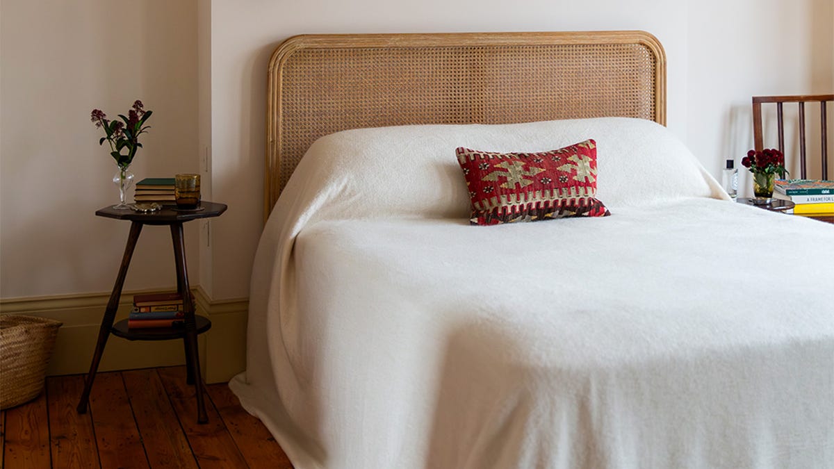 This Design Pro Is Ditching Perfect Interiors for Lived-In and Slightly ...