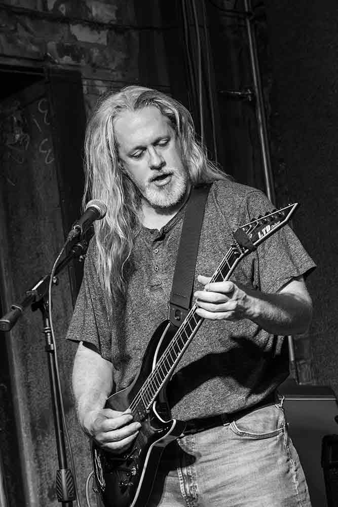 Hellen Bach live at The Iron Horse Pub