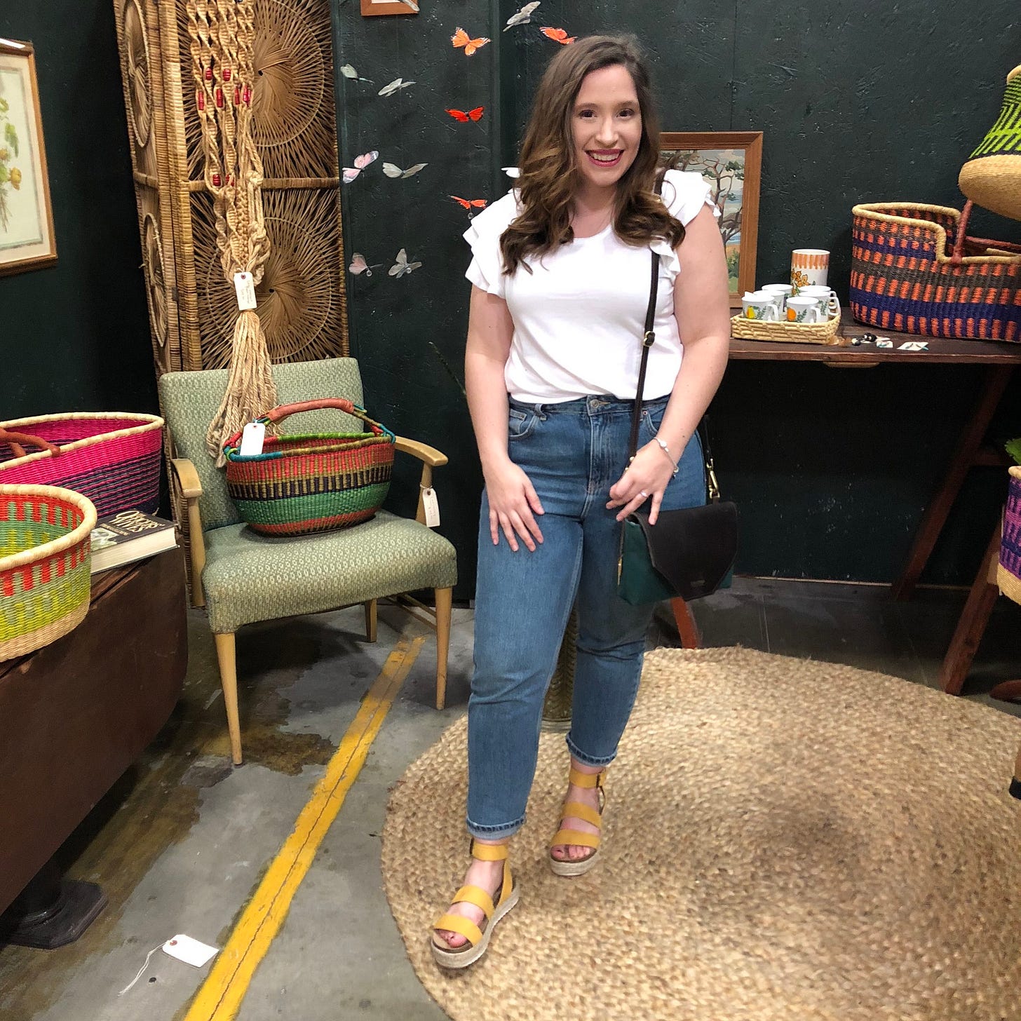 Everything I Wore in Nashville - Nashville Outfit Ideas - Mom Jean Outfit - Mom Jeans Outfit Spring - How to style mom jeans