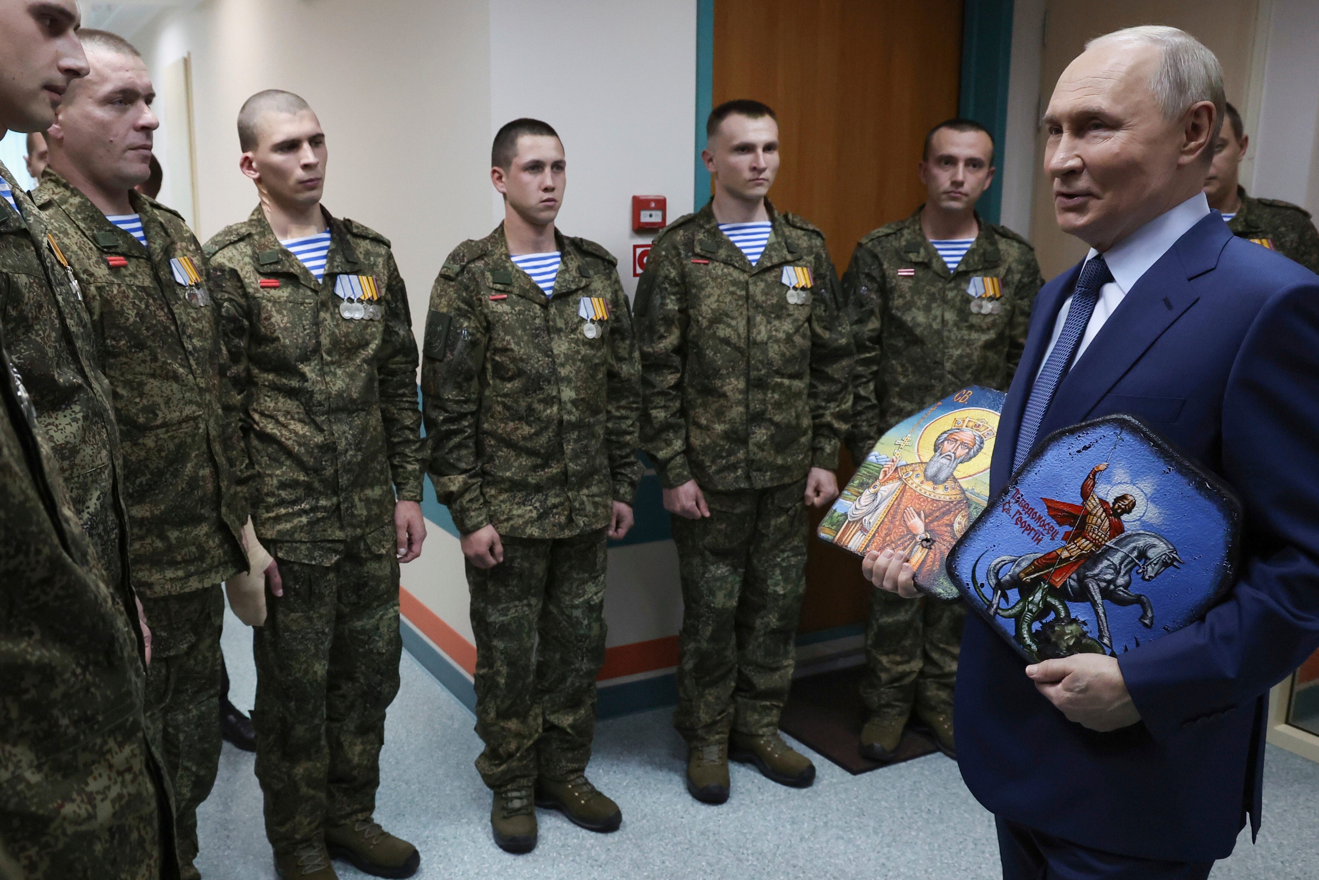 Putin In Army A Detailed Look at Russia's Steadily Weakening Military