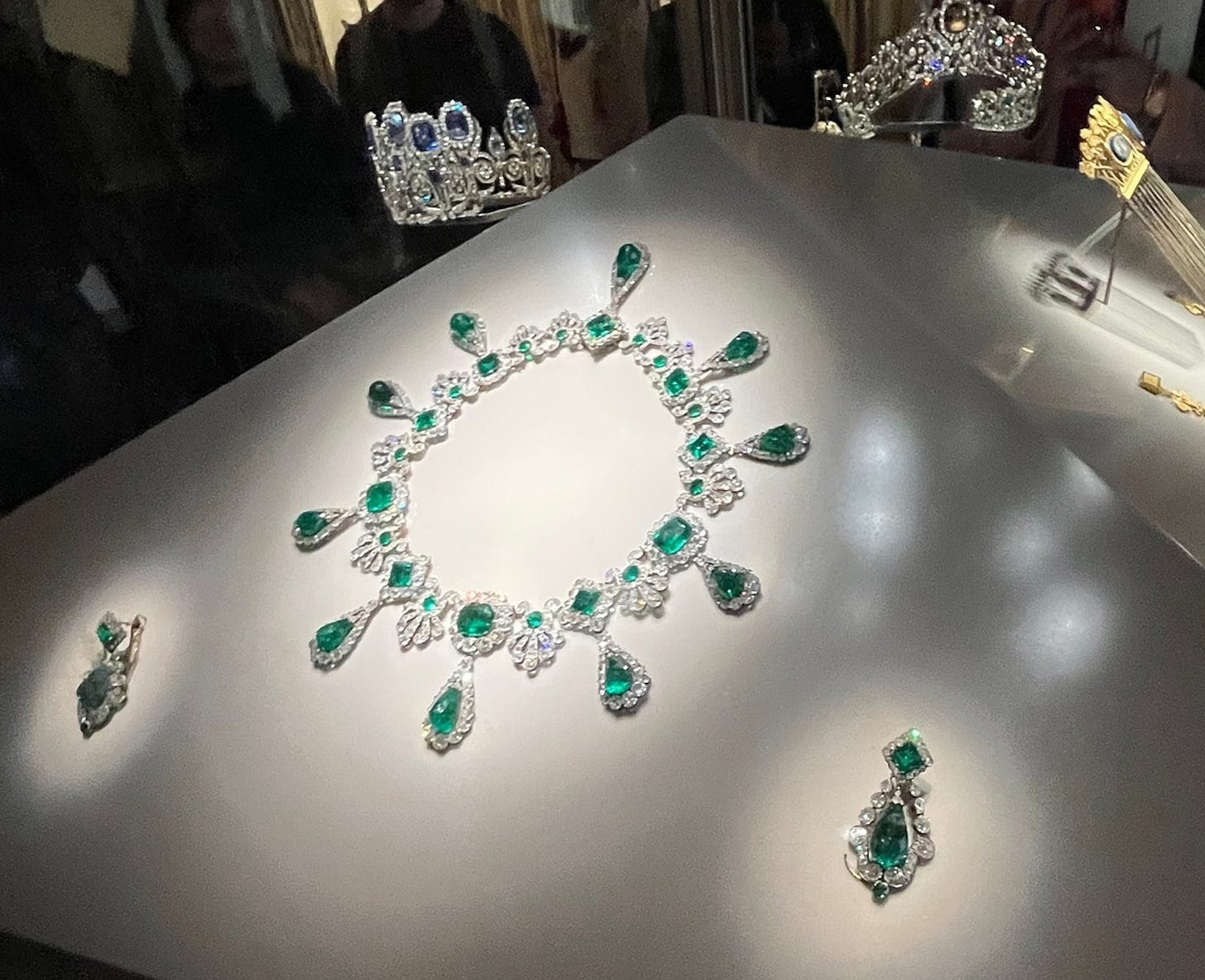 Royal crown damaged in brazen heist at the Louvre: Culture Minister - ABC  News