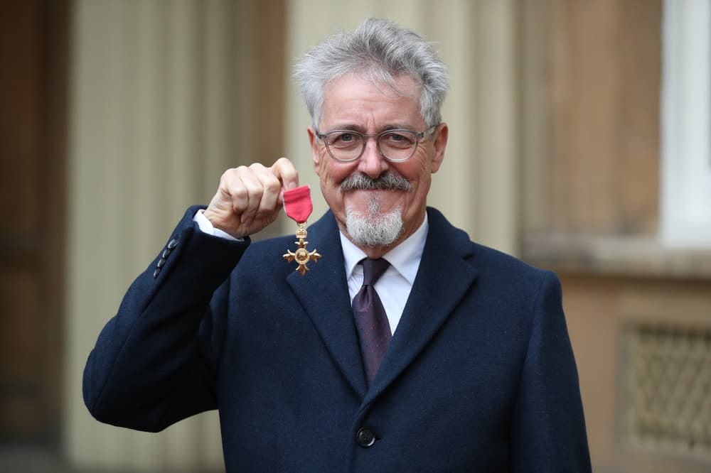 Griff Rhys Jones now spends his days 'jumping on and off London buses' with  Freedom Pass | The Standard
