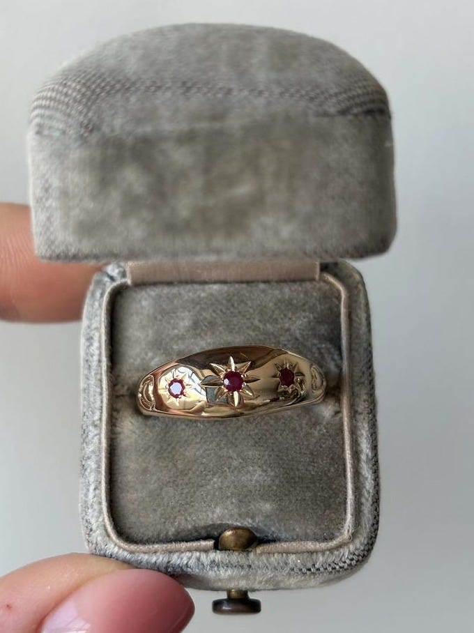 Estate Ruby Starburst 3-Stone Ring 14k sz 8 image 1