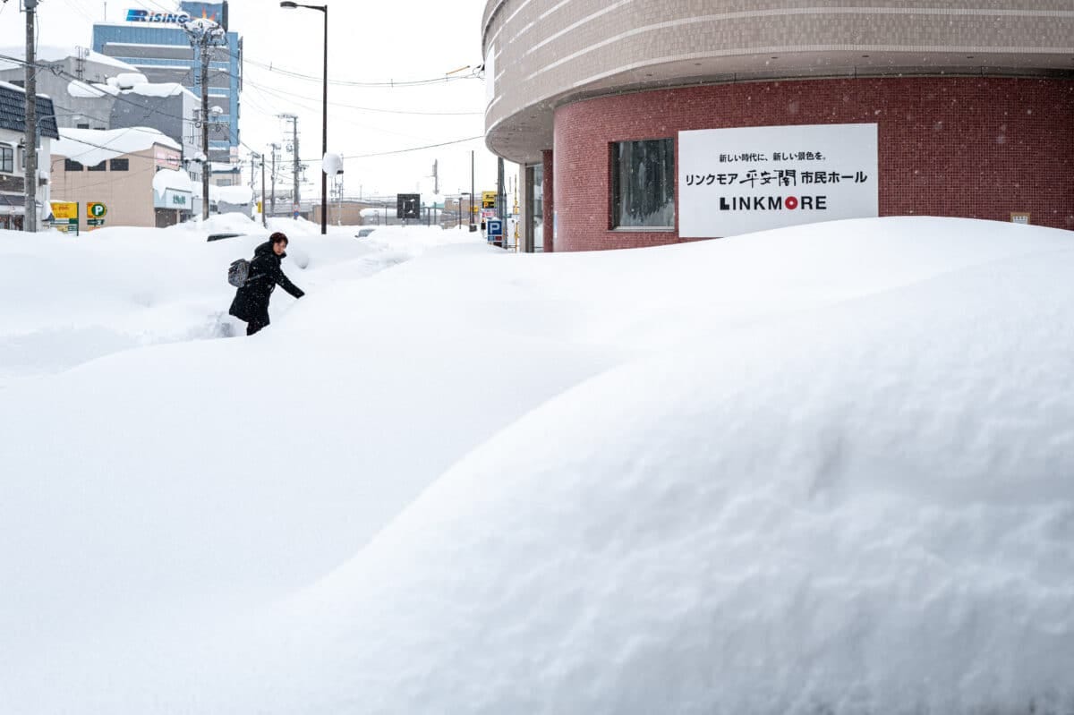 Death toll from heavy Japan snow hits 30 Death toll from heavy Japan snow hits 30