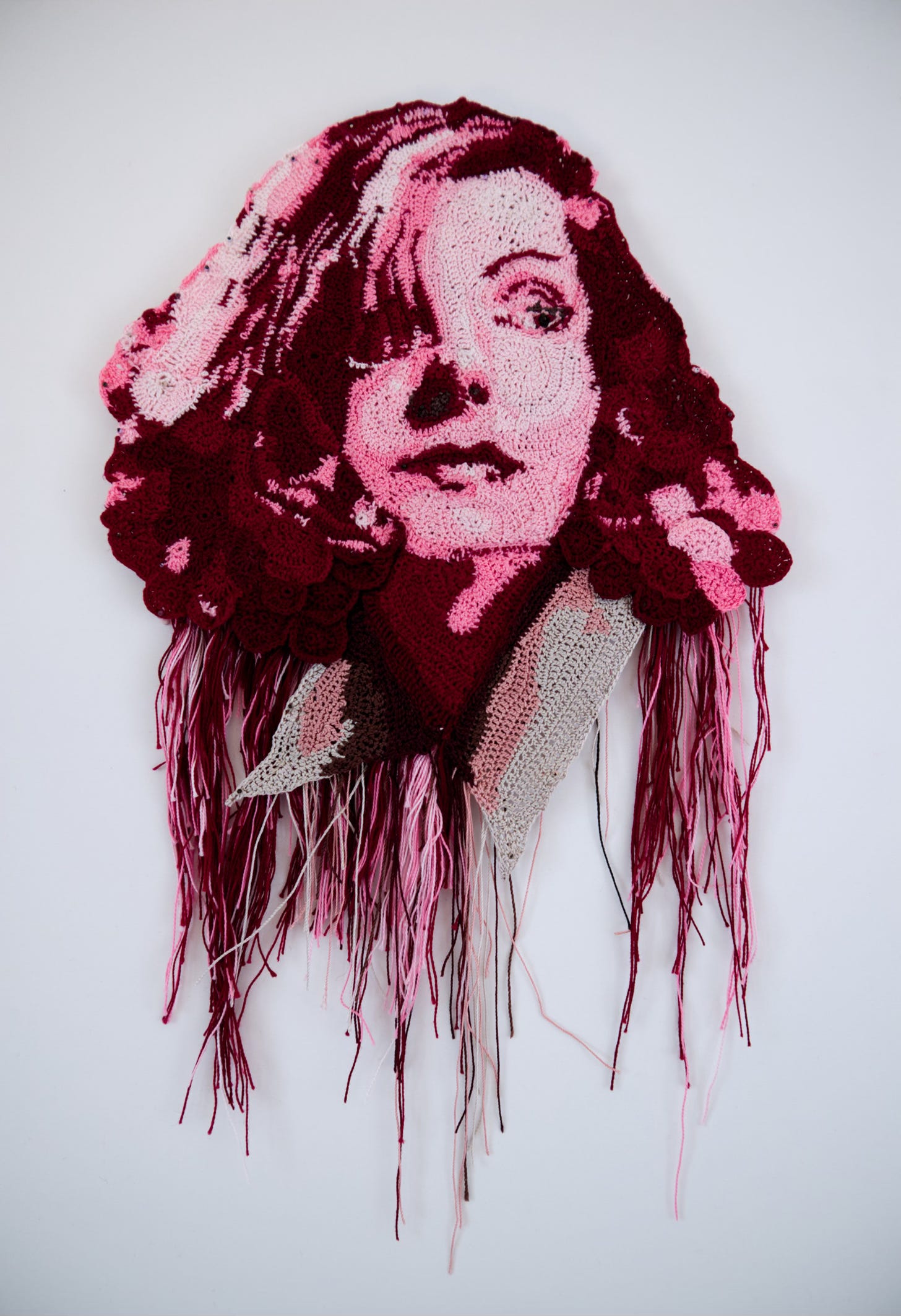 Crochet portrait of Hollywood actress Greta Garbo. Made in vintage cotton perlé threads.