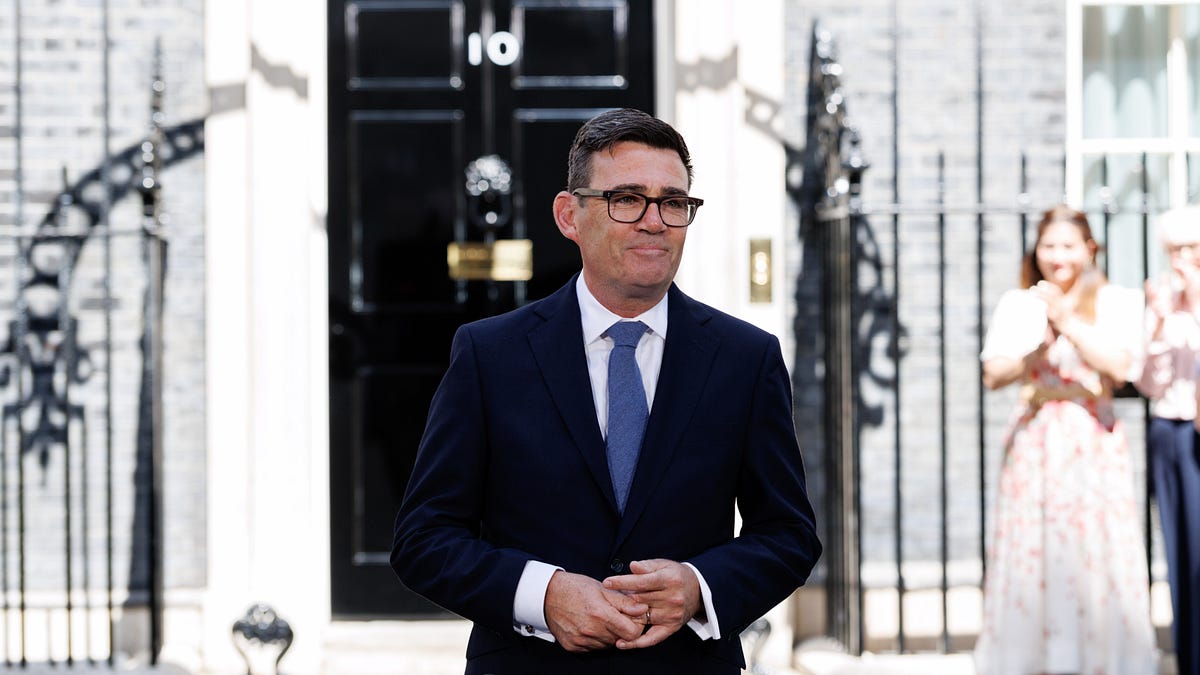 Can Burnham avoid the Trump trap that ensnared his predecessor?
