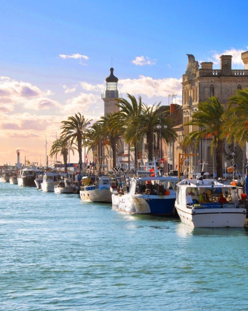 May be an image of boat and Camogli