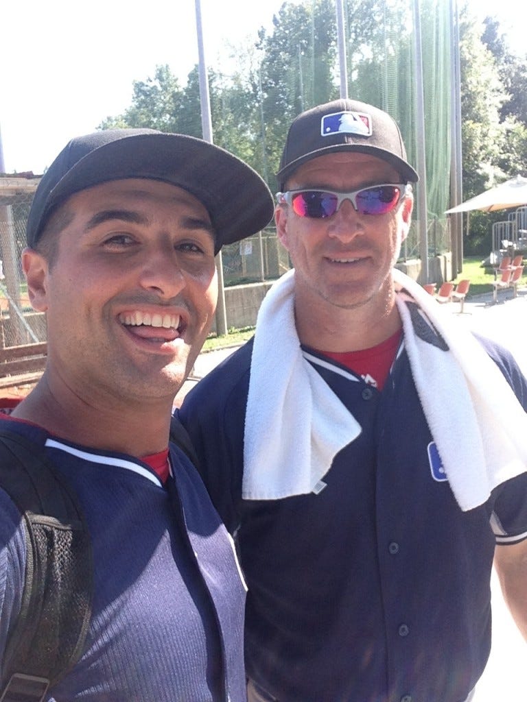 Guy in the back (Steve Finley) photo bombed me.  Did not know he was there. 