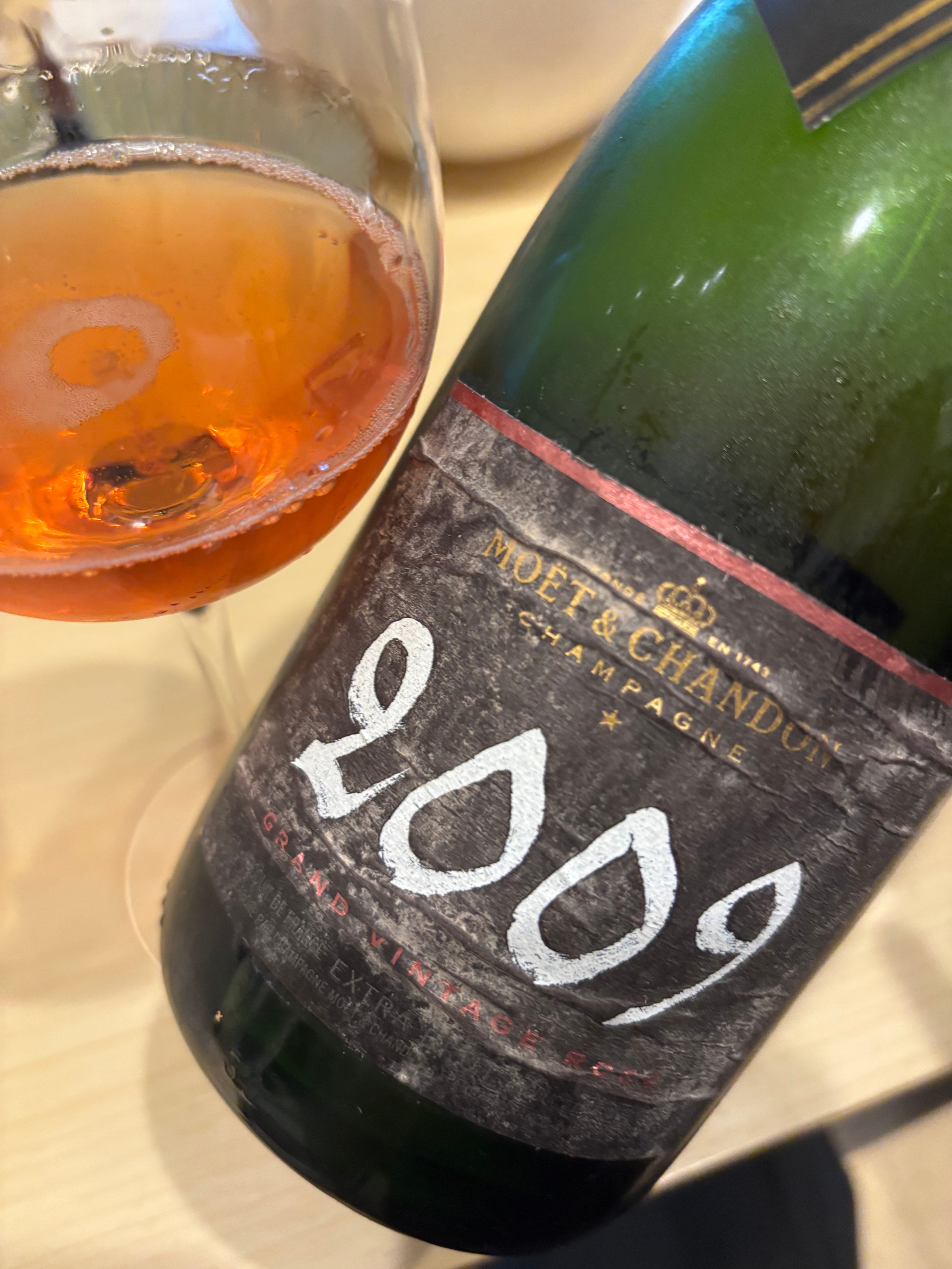 Moët & Chandon Grand Vintage Rosé 2009 のボトル
