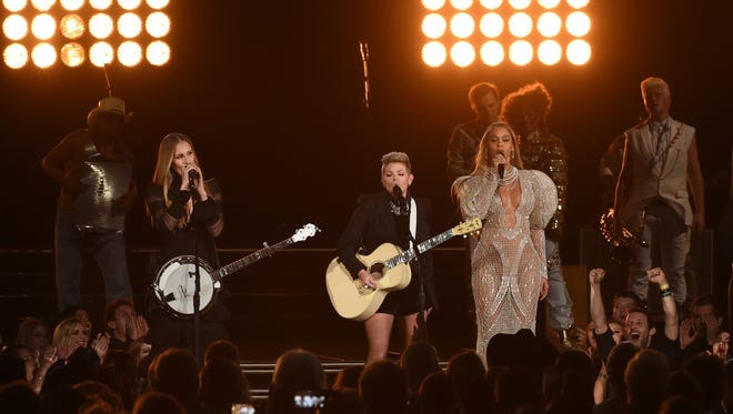 Beyoncé and The Chicks perform at the Country Music Association Awards in 2016.
