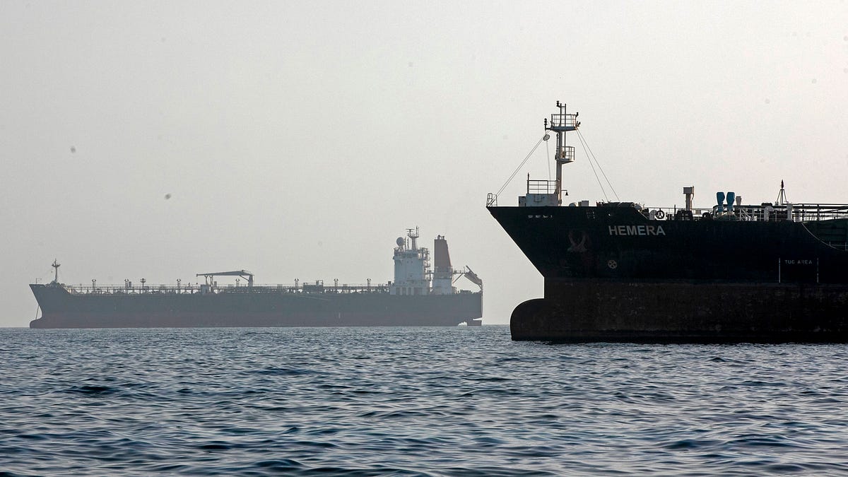 DNC releases 2024 autopsy; UN warns of global food crisis from Hormuz blockade; Big Tobacco wins at FDA after Trump donation
