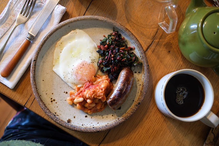 Breakfast at Glebe House