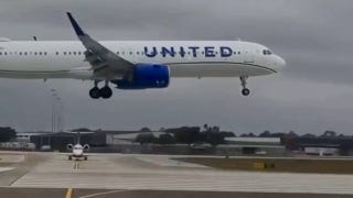 United Airlines flight disabled after nose gear breaks off on Orlando arrival United Airlines flight disabled after nose gear breaks off on Orlando arrival
