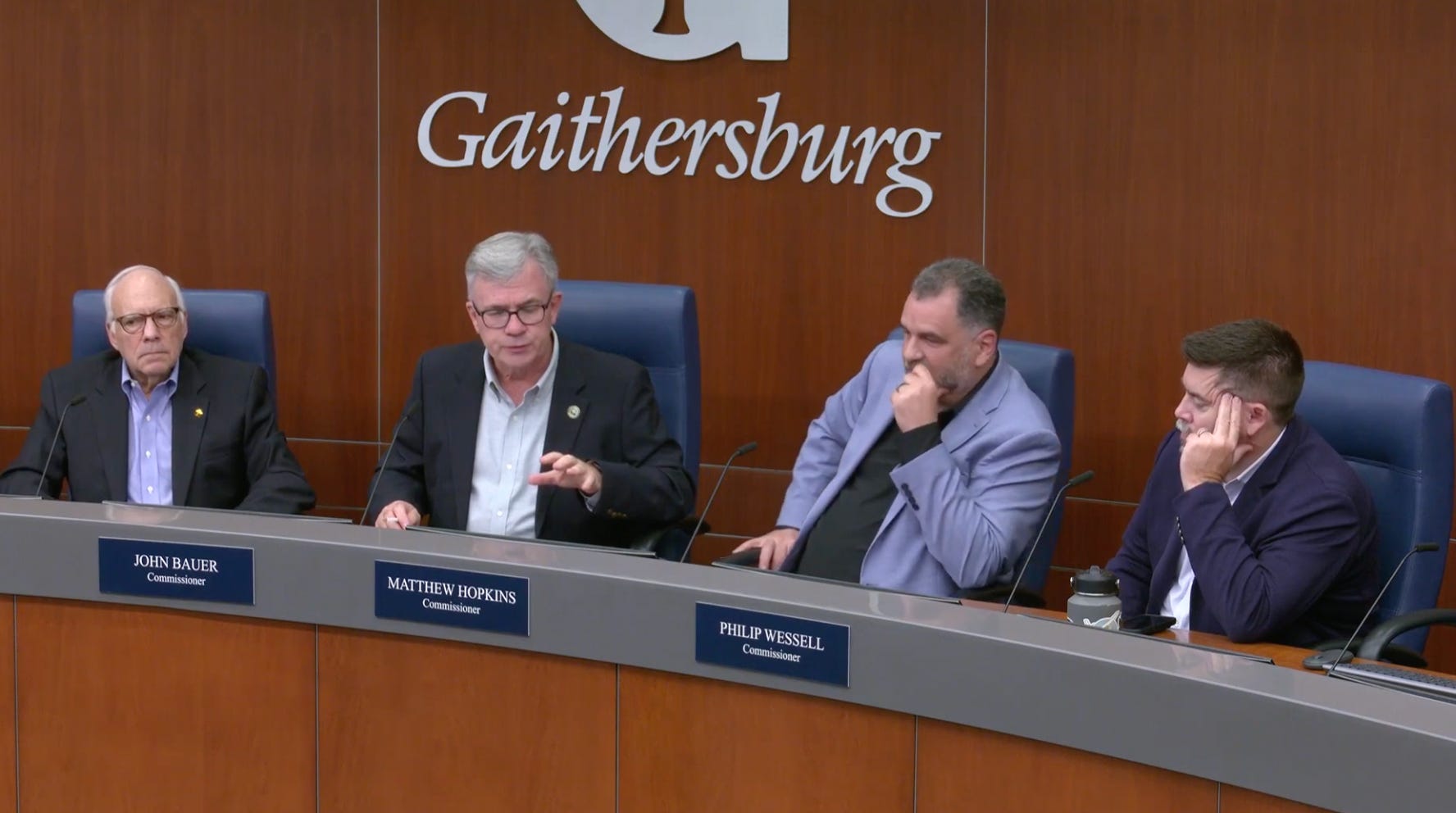 Planning Commission Approves Park and Brookes Apartment Building Project Despite Resistance from Residents