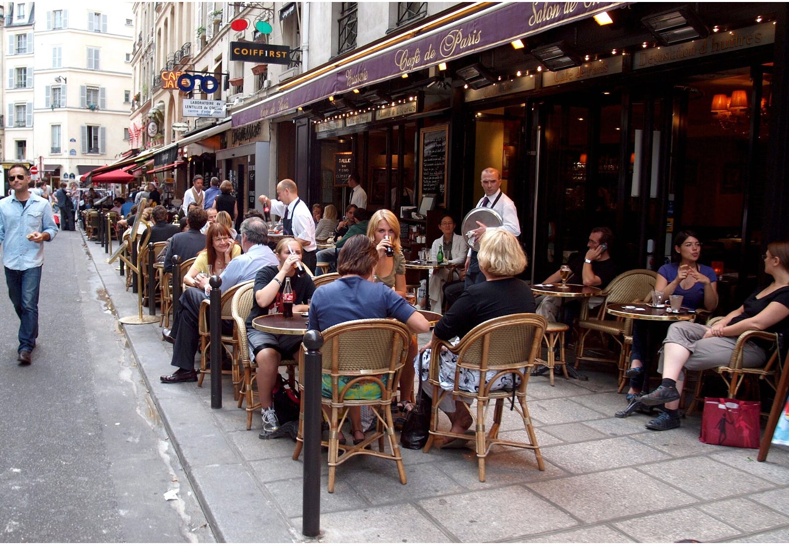 The Café and the French Art of Sharing Space
