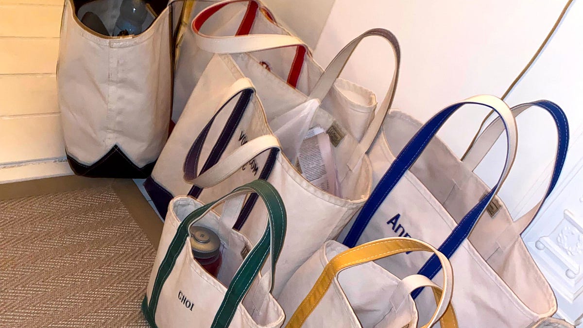 The L.L. Bean Tote Has Always Had Major Fashion Editor Appeal